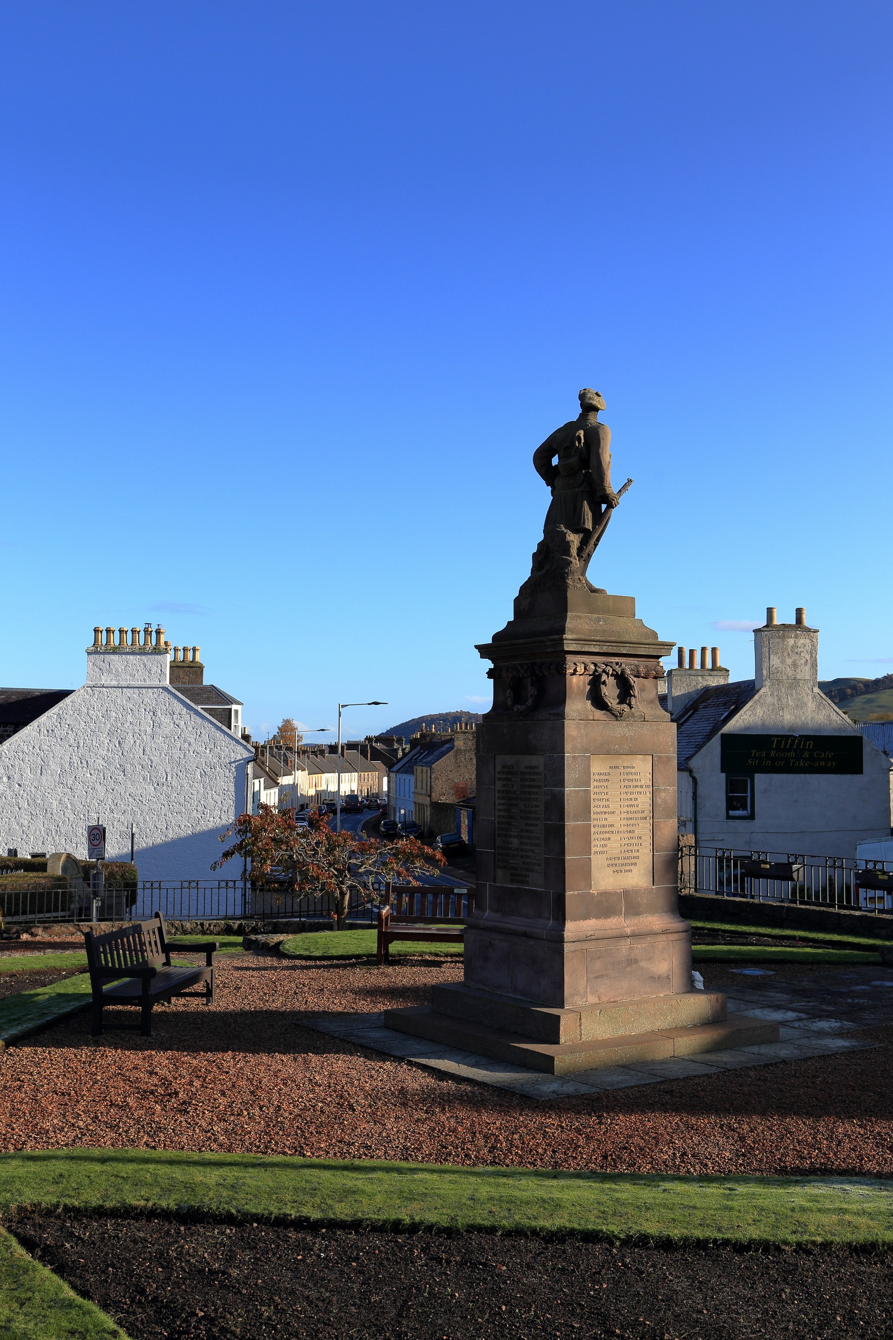 Newburgh (Fife) WWI and WWII War Memorials Online